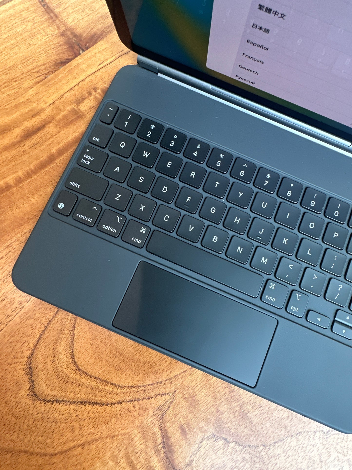 Magic / Smart Keyboard for iPad Pro 11-inch (4th & 3rd generation) and iPad Air (5th & 4th generation)